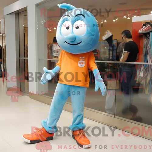 Costume De Mascotte Redbrokoly Bleu Ciel Orange Habillé Avec Un Jean Skinny Et Des Lacets De Chaussures
