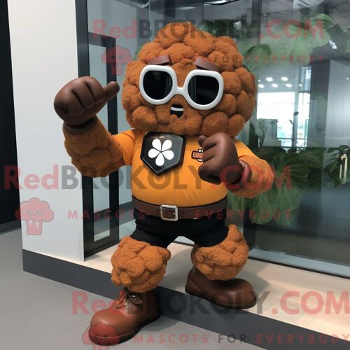 Personnage Mascotte Redbrokoly De Chou-Fleur Rouille Habillé D Un Gilet Et De Montres Intelligentes