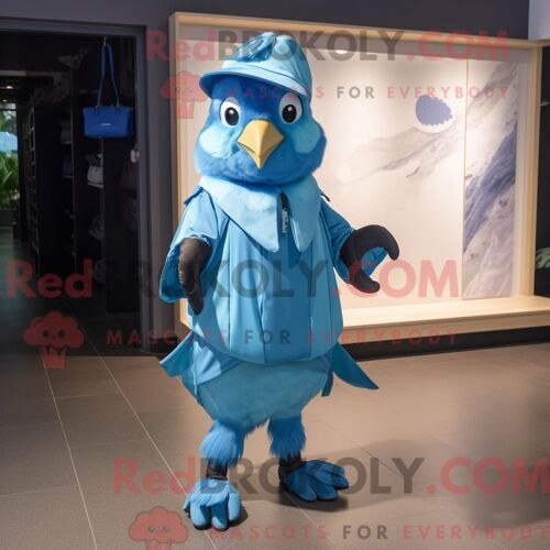 Costume De Mascotte Redbrokoly De Jay Bleu Cyan Habillé D Un Imperméable Et De Pochettes De Costume