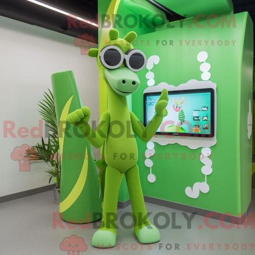 Mascotte Redbrokoly De Girafe Verte Costume De Personnage Habillé D Un Bikini Et De Porte-Clés