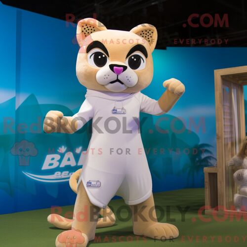 Costume Mascotte Redbrokoly De Puma Crème Personnage Habillé Avec Un Bikini Et Des Boucles D Oreilles