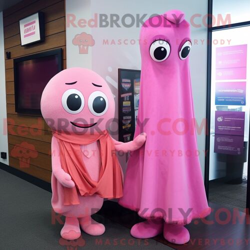 Costume Mascotte Redbrokoly D Aglet Rose Personnage Habillé Avec Une Robe Droite Et Des Foulards