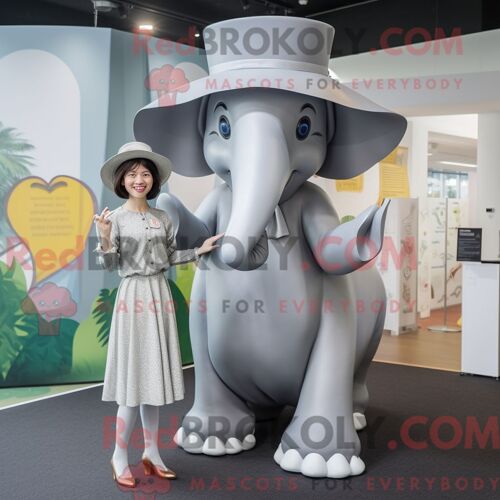 Costume De Mascotte Redbrokoly D Éléphant D Argent Personnage Habillé Avec Une Mini Robe Et Des Chapeaux