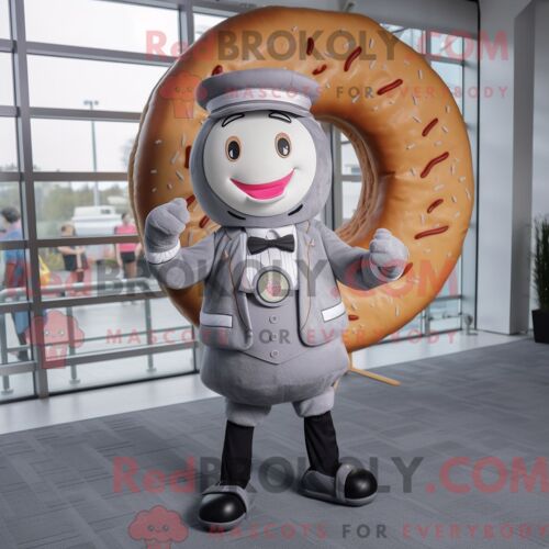 Personnage De Costume De Mascotte Redbrokoly De Spinner À Plaques Beige Habillé Avec Une Veste De Costume Et Des Écharpes