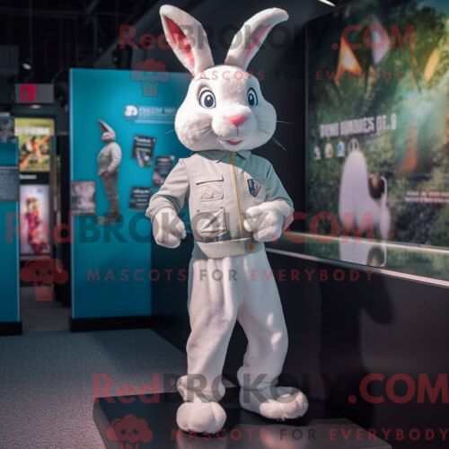Costume De Mascotte Redbrokoly De Lapin Sauvage Blanc Habillé D Un Legging Et D Une Épinglette