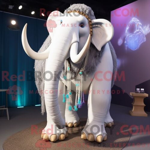 Costume De Mascotte Redbrokoly De Mammouth Blanc Personnage Habillé Avec Une Robe De Soirée Et Des Colliers