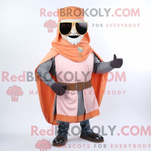 Costume Mascotte Redbrokoly De Piranha Rouille Personnage Habillé D Un Gilet Et D Écharpes