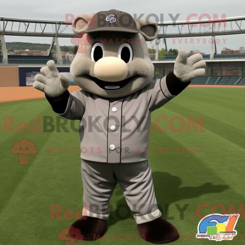 Mascotte Redbrokoly De Personnage De Costume De Gant De Baseball Gris Habillé Avec Une Parka Et Des Ceintures
