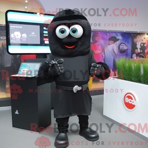 Mascotte Redbrokoly D Ordinateur Noir Personnage Costumé Habillé D Une Blouse Et D Un Bracelet De Montres