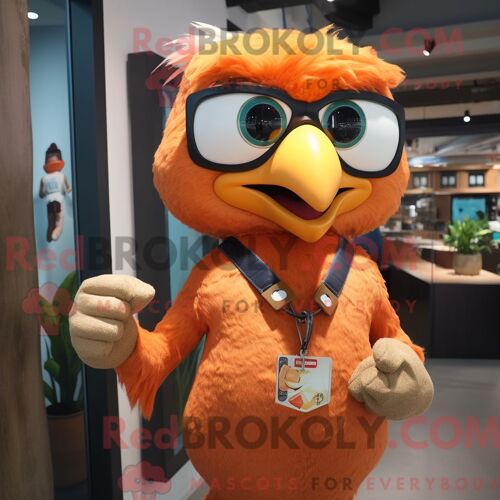 Costume De Mascotte Redbrokoly Peach Hawk Habillé Avec Un Jean Skinny Et Des Bracelets
