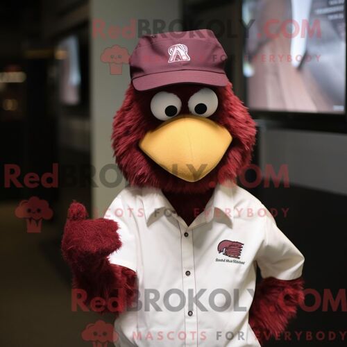 Personnage De Costume De Mascotte Redbrokoly De Poulet Marron Habillé Avec Une Chemise Boutonnée Et Des Chapeaux