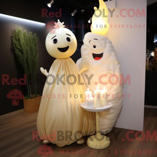 Costume De Mascotte Redbrokoly De Bougie Parfumée À La Crème Personnage Habillé Avec Une Robe De Mariée Et Des Épingles À Cheveux