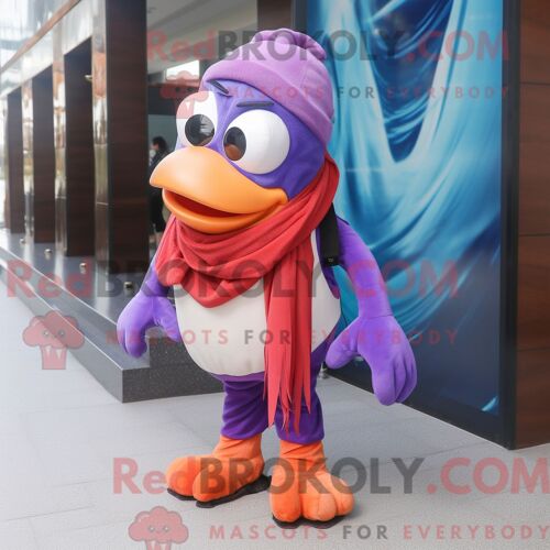 Personnage De Costume De Mascotte Redbrokoly De Poisson Clown Violet Habillé Avec Un Jean Skinny Et Des Clips Pour Écharpe