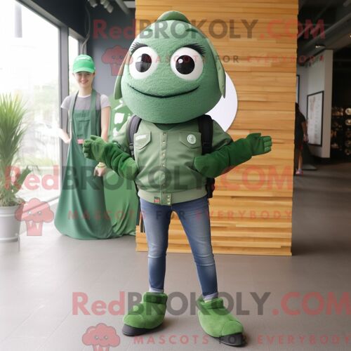 Costume Mascotte Redbrokoly De Forest Green Alliance Habillé Avec Un Jean Skinny Et Des Coussinets De Pieds
