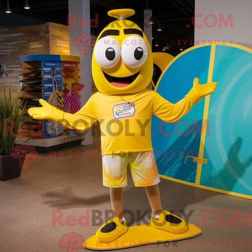 Costume Mascotte Redbrokoly D Acrobat Jaune Personnage Habillé D Un Short Et De Noeuds Papillons