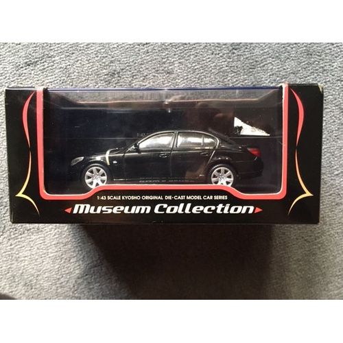 Bmw Série 5 545i Berline B Noir Ouverture Capot Kyosho 03501bk 1/43-Kyosho