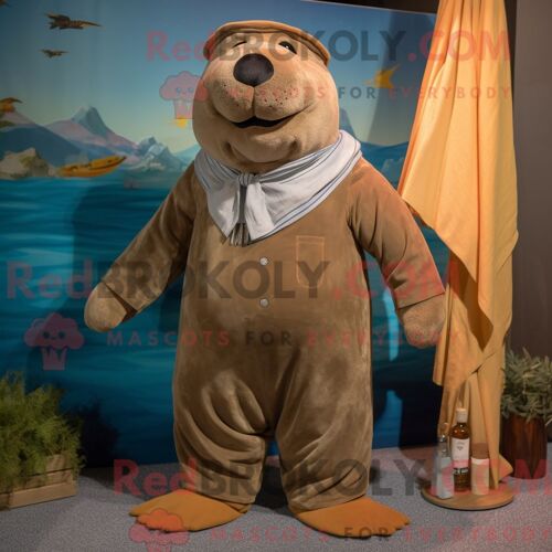 Costume De Mascotte Redbrokoly De Vache De Mer De Stellar Marron Habillé D Un Pantalon En Velours Côtelé Et De Pochettes De Costume