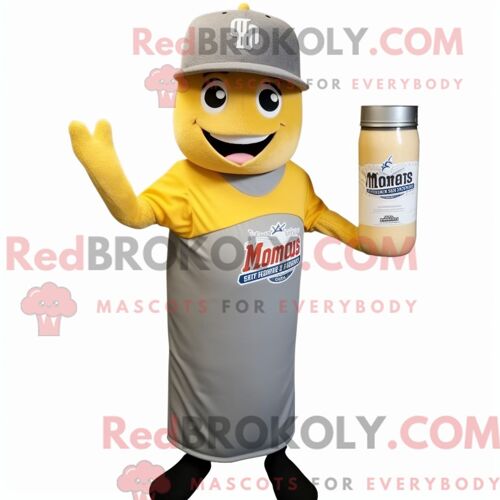 Personnage De Costume De Mascotte Redbrokoly De Bouteille Grise De Moutarde Habillé Avec Un T-Shirt De Baseball Et Des Chapeaux