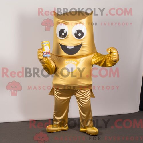 Personnage De Costume De Mascotte Redbrokoly De Canette De Soda Dorée Habillé D Un Jean Et D Une Écharpe