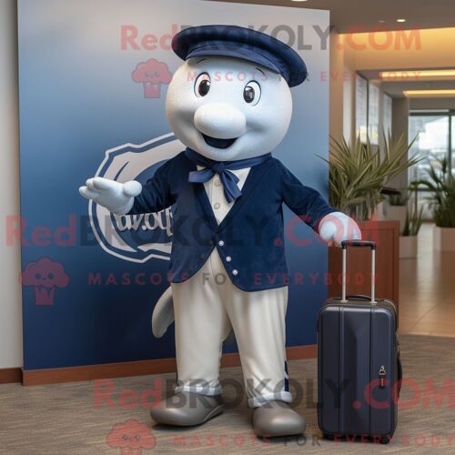 Personnage De Costume De Mascotte Redbrokoly De Baleine Marine Habillé Avec Une Chemise Henley Et Des Porte-Documents