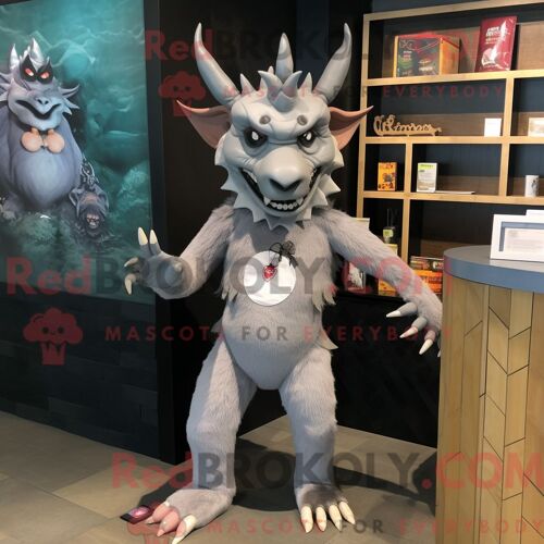 Costume Mascotte Redbrokoly De Gargouille Grise Personnage Habillé D Un Maillot De Bain Et De Pinces À Cheveux