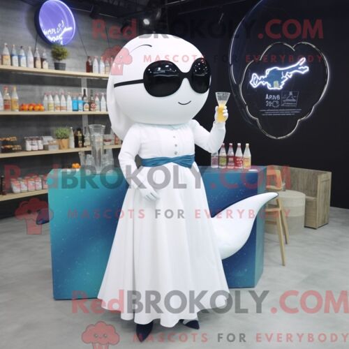 Costume Mascotte Redbrokoly De Baleine Blanche Personnage Habillé D Une Robe De Cocktail Et De Lunettes De Lecture
