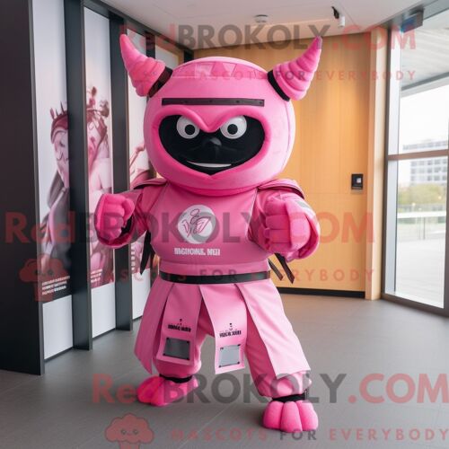 Costume De Mascotte Redbrokoly De Chaudrée De Palourdes Noires Personnage Habillé D Une Robe De Soirée Et De Ceintures