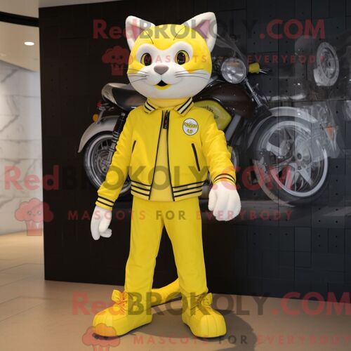 Costume Mascotte Redbrokoly De Clown Maléfique Rose Habillé Avec Un Bermuda Et Des Bérets