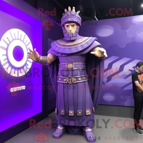 Personnage De Costume De Mascotte Redbrokoly De Rust Queen Habillé Avec Un Rash Guard Et Des Boutons De Manchette