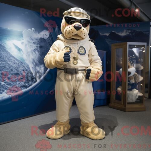 Personnage De Costume De Mascotte Redbrokoly De Navy Seal Beige Habillé Avec Un T-Shirt À Manches Longues Et Des Bracelets De Cheville
