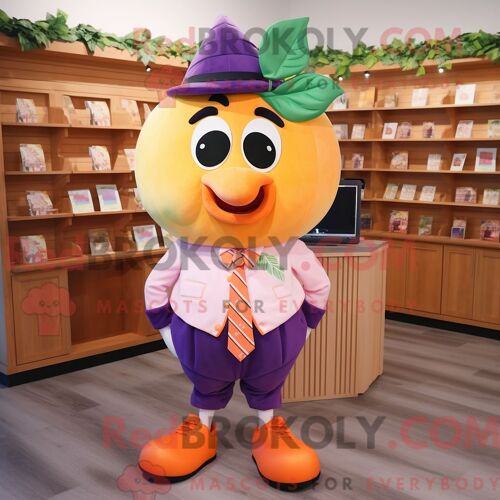 Personnage De Costume De Mascotte Redbrokoly De Raisin De Pêche Habillé Avec Un Short Et Des Noeuds Papillons