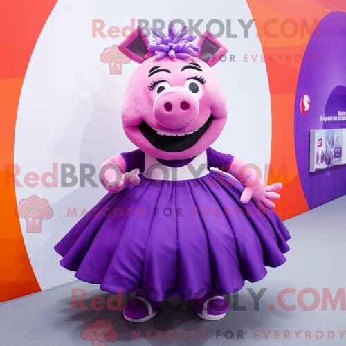 Costume De Mascotte Redbrokoly De Cerf Orange Habillé D Une Jupe Circulaire Et D Épingles À Chapeau