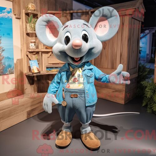 Costume Mascotte Redbrokoly De Souris Cyan Habillé D Un Short En Jean Et De Colliers