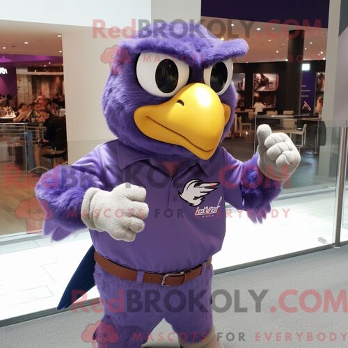 Costume Mascotte Redbrokoly De Loup-Garou Orange Habillé D Un Short Cargo Et De Bretelles