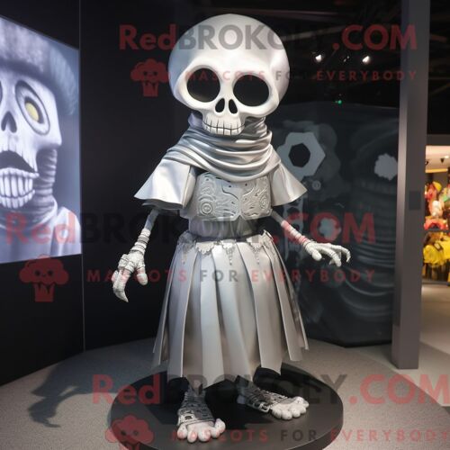 Personnage De Costume De Mascotte Redbrokoly De Crâne D Argent Habillé Avec Une Jupe Portefeuille Et Des Ceintures De Smoking