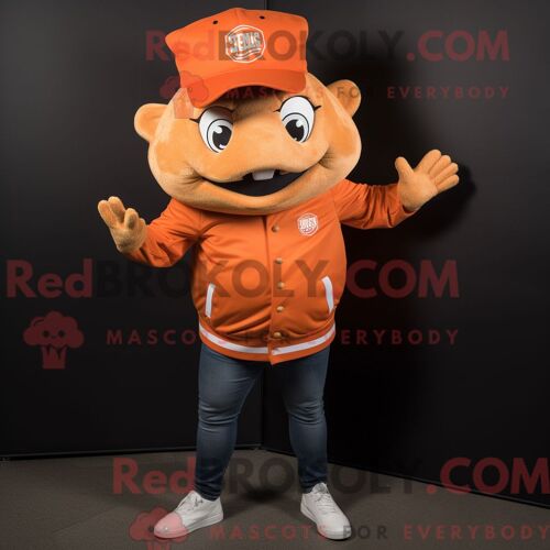 Personnage De Costume De Mascotte Redbrokoly De Sandwich Au Porc Effiloché Orange Habillé Avec Un Pantalon Chino Et Une Casquette