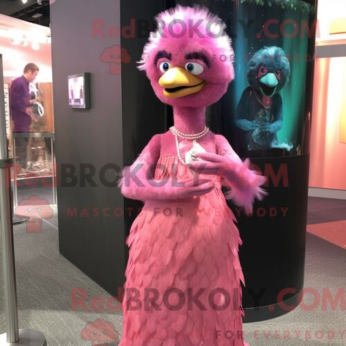 Costume De Mascotte Redbrokoly D Émeu Rose Habillé D Une Robe De Soirée Et De Montres-Bracelets