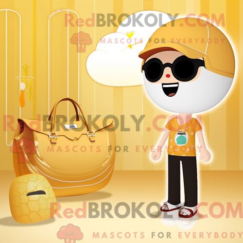 Personnage Mascotte Redbrokoly D Abricot Doré Habillé D Un Maillot De Bain Une Pièce Et De Sacs À Main