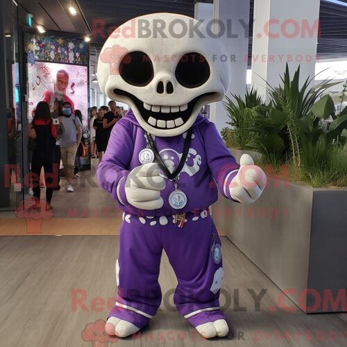 Costume Mascotte Redbrokoly De Crâne Violet Habillé D Une Combinaison Et De Porte-Clés
