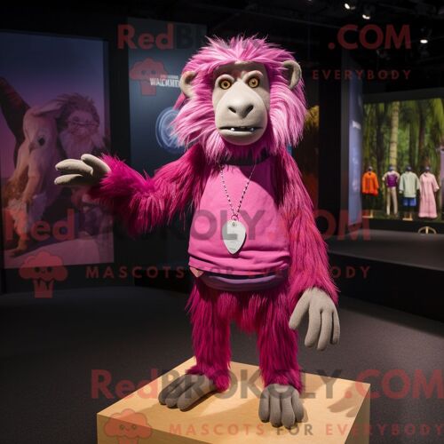 Costume Mascotte Redbrokoly De Ballon De Rugby Jaune Personnage Habillé Avec Une Combinaison Et Des Bagues