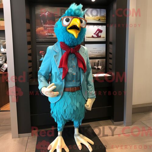Costume De Mascotte Redbrokoly De Poulet Turquoise Habillé D Une Chemise Oxford Et D Écharpes