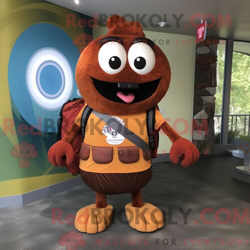 Personnage De Costume De Mascotte Redbrokoly De Coeur De Rouille Habillé Avec Une Jupe Circulaire Et Des Sacs À Dos