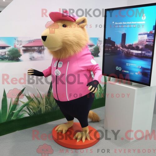 Costume Mascotte Redbrokoly De Capybara Rose Personnage Habillé Avec Un Rash Guard Et Des Pinces À Chaussures