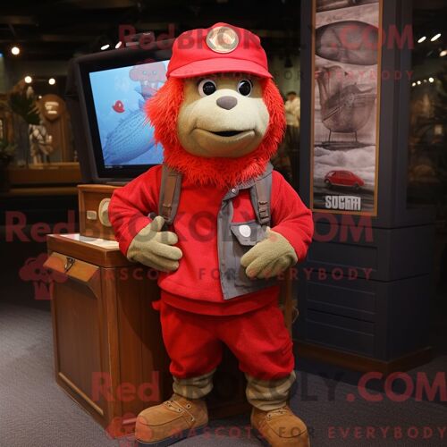 Personnage De Costume De Mascotte Redbrokoly De Morue Rouge Habillé D Un Short Cargo Et De Bérets