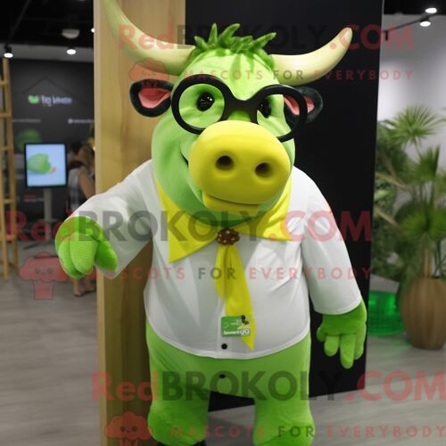 Costume De Mascotte Redbrokoly De Taureau Vert Citron Habillé D Un Chemisier Et De Lunettes