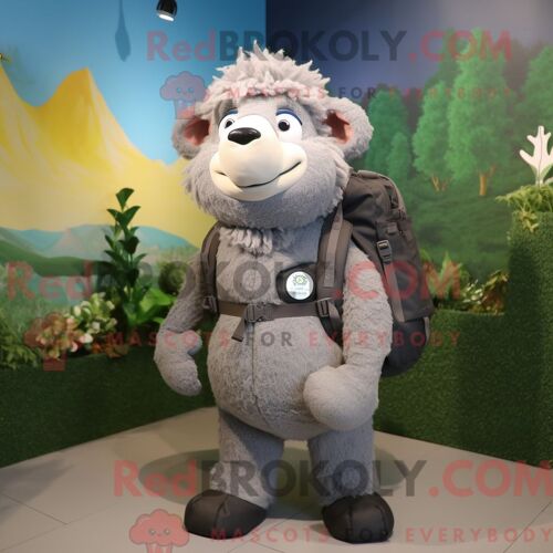 Costume Mascotte Redbrokoly De Spinosaure Rouge Personnage Habillé Avec Une Jupe Crayon Et Des Boucles D Oreilles