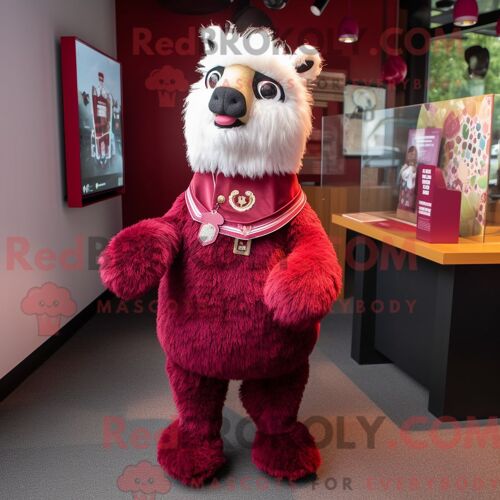 Costume De Mascotte Redbrokoly De Cerise Jaune Citron Personnage Habillé Avec Un Pantalon De Costume Et Des Chapeaux