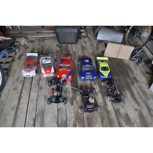 Lot Voitures Thermiques 1/10 Et Pièces