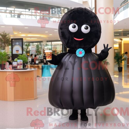 Costume Mascotte Redbrokoly De Donut Noir Personnage Habillé Avec Une Robe De Cocktail Et Des Bandeaux