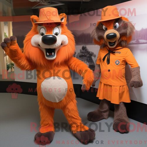Costume De Mascotte Redbrokoly De Loup-Garou Orange Habillé Avec Une Jupe Trapèze Et Des Chapeaux